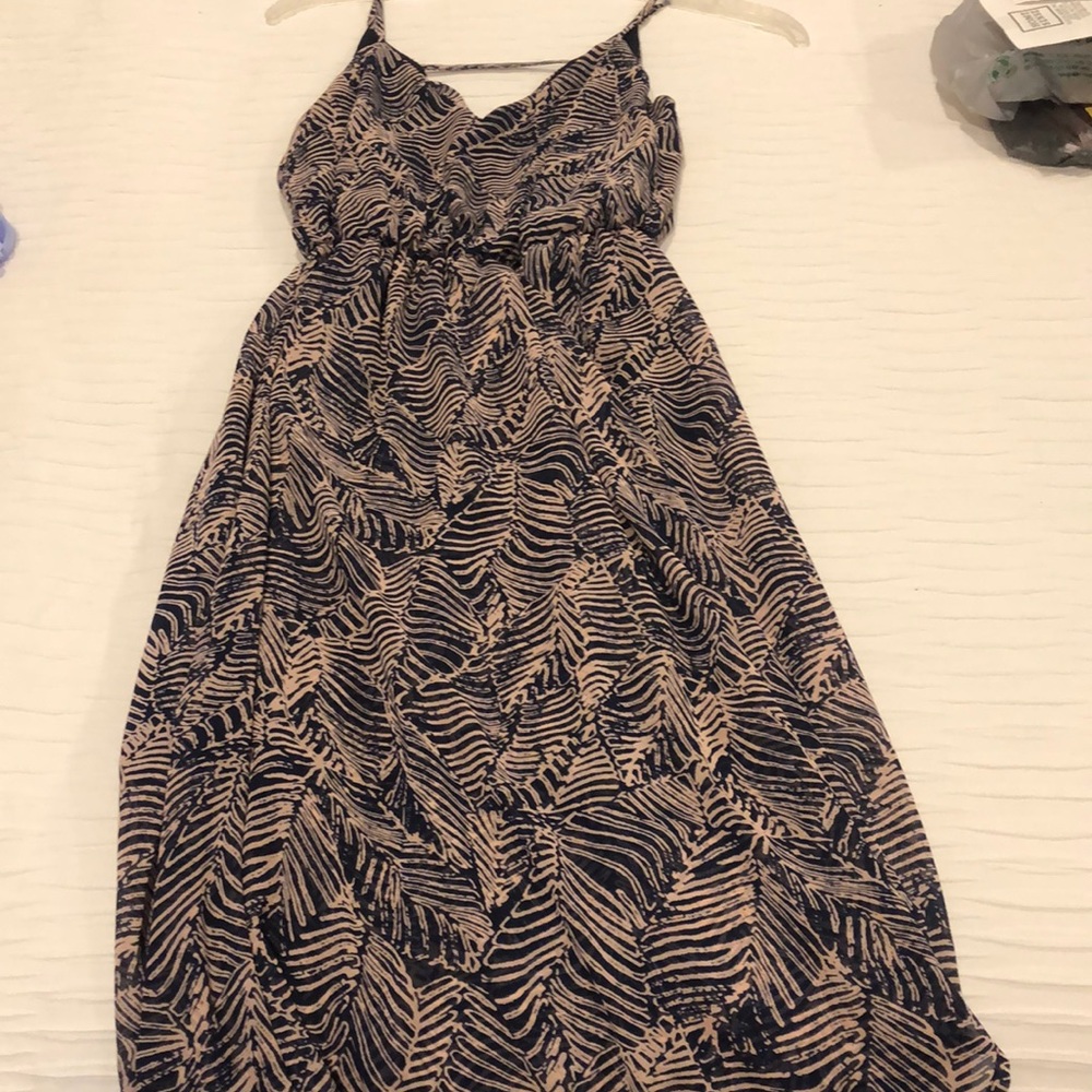 Long flow maxi, with opening in front